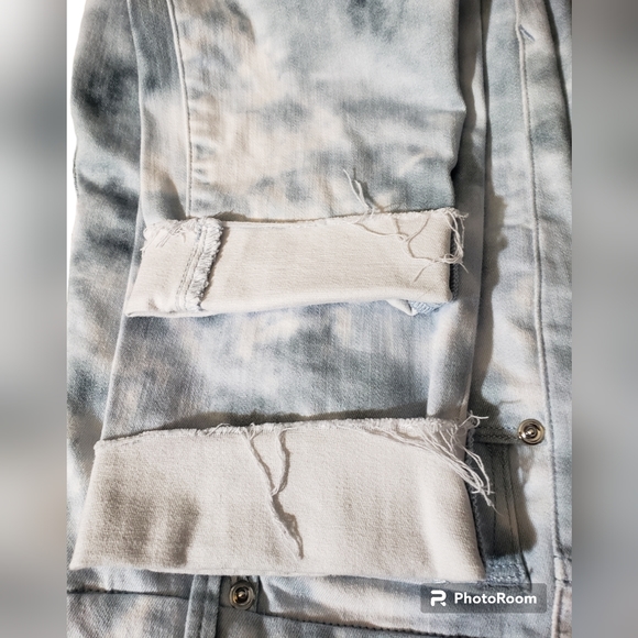 Good American Cloud Tie Dye Good Legs Fray Hem Denim Jeans - Picture 4 of 8